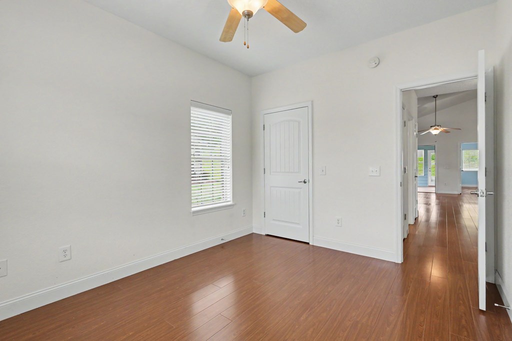 47 Riverwalk Circle Property Photo 33