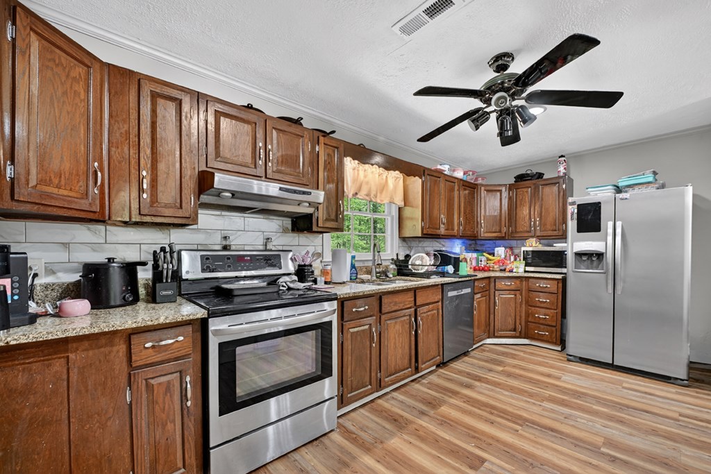 388 Jones Street Property Photo 36