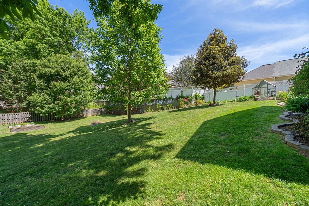 450 Longview Drive Property Photo 8
