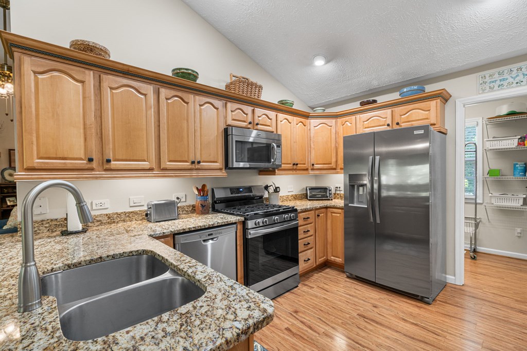 450 Longview Drive Property Photo 17