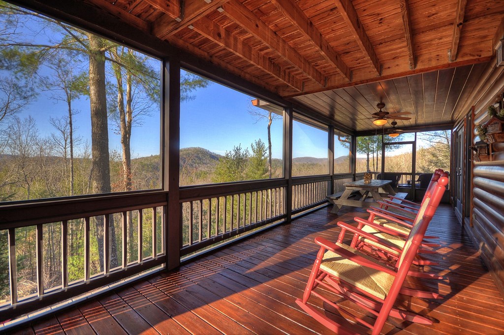 98 Toccoa Overlook Drive Property Photo 3