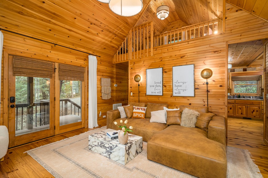 60 Icy Lane Property Photo 19