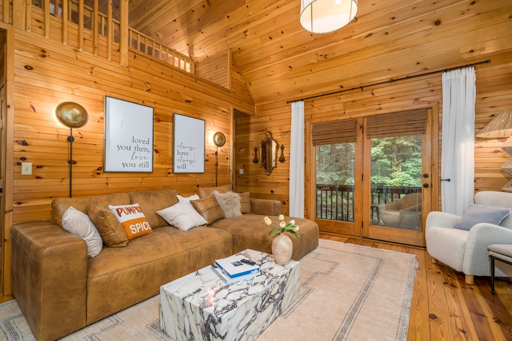 60 Icy Lane Property Photo 22
