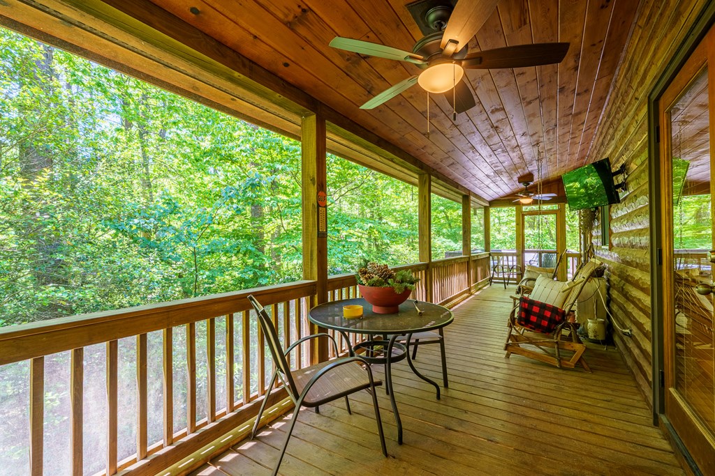 284 The Woods Road Property Photo 37