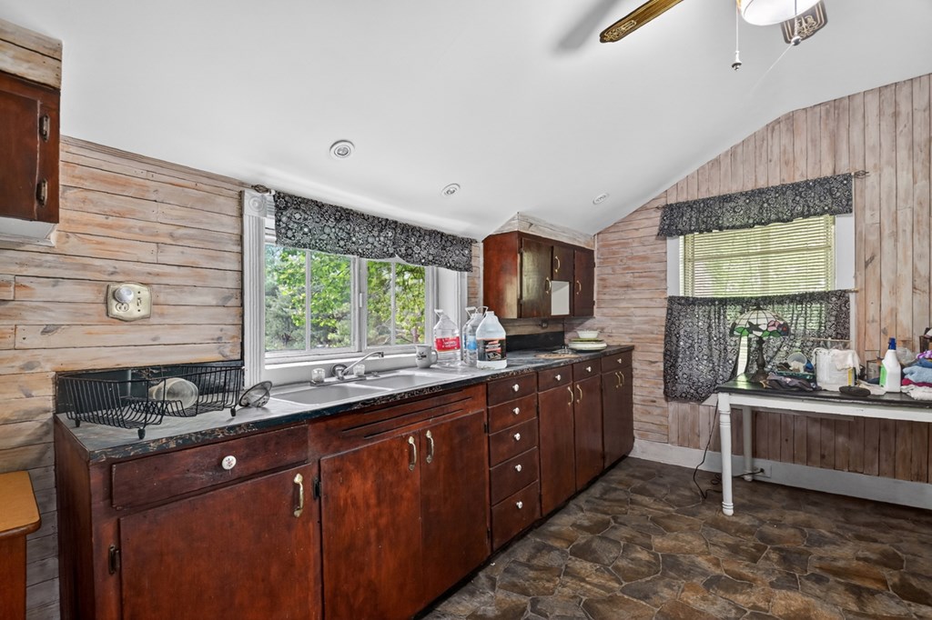142 First Street Property Photo 17