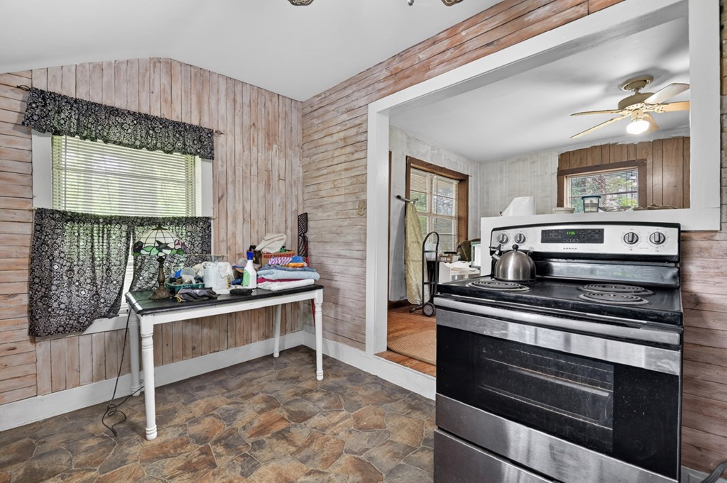 142 First Street Property Photo 18