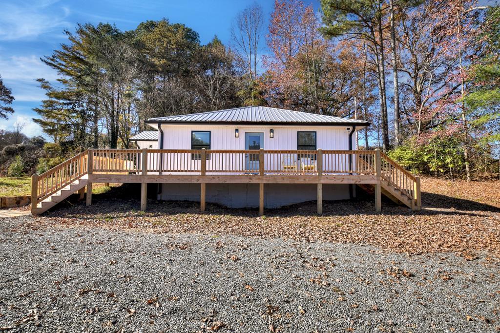1144 Blue Ridge Drive Property Photo 2