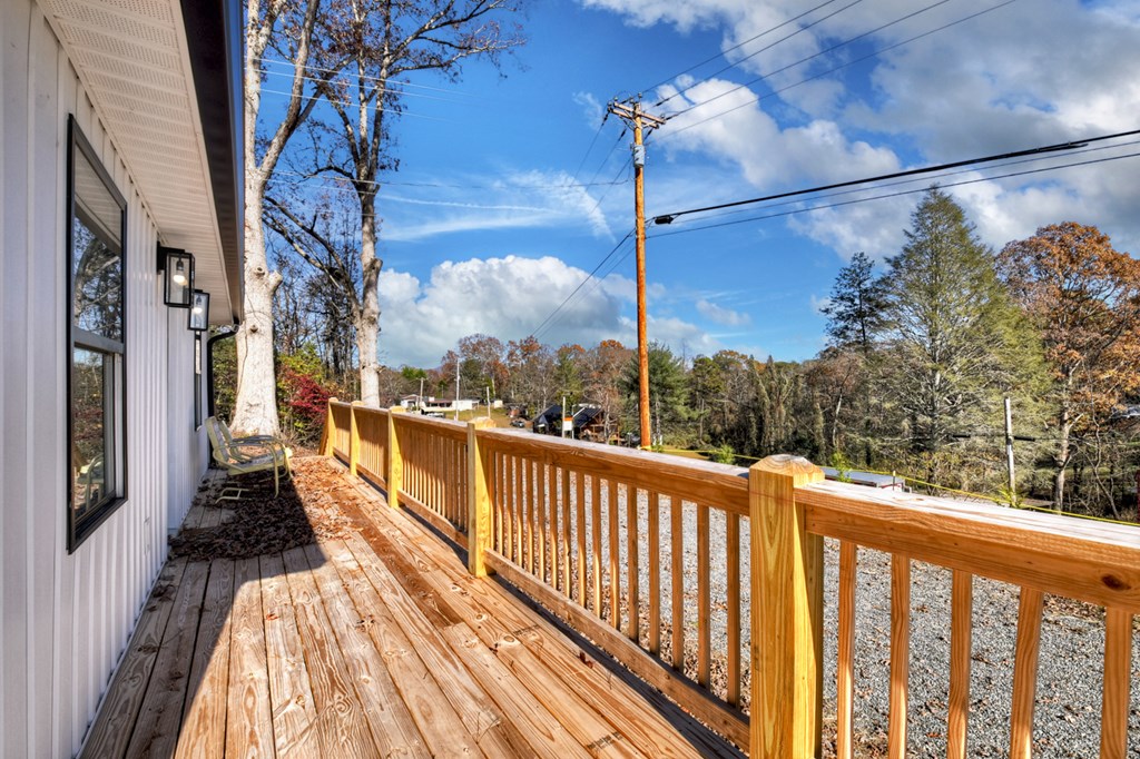 1144 Blue Ridge Drive Property Photo 8