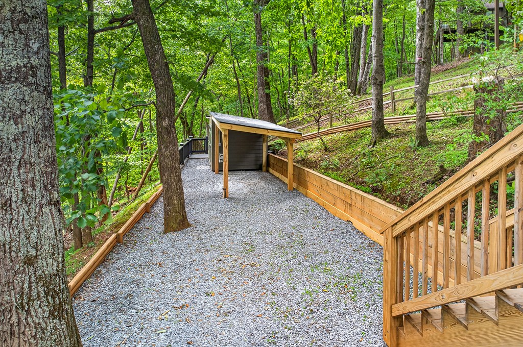 747 Mountain Oak Road Property Photo 37