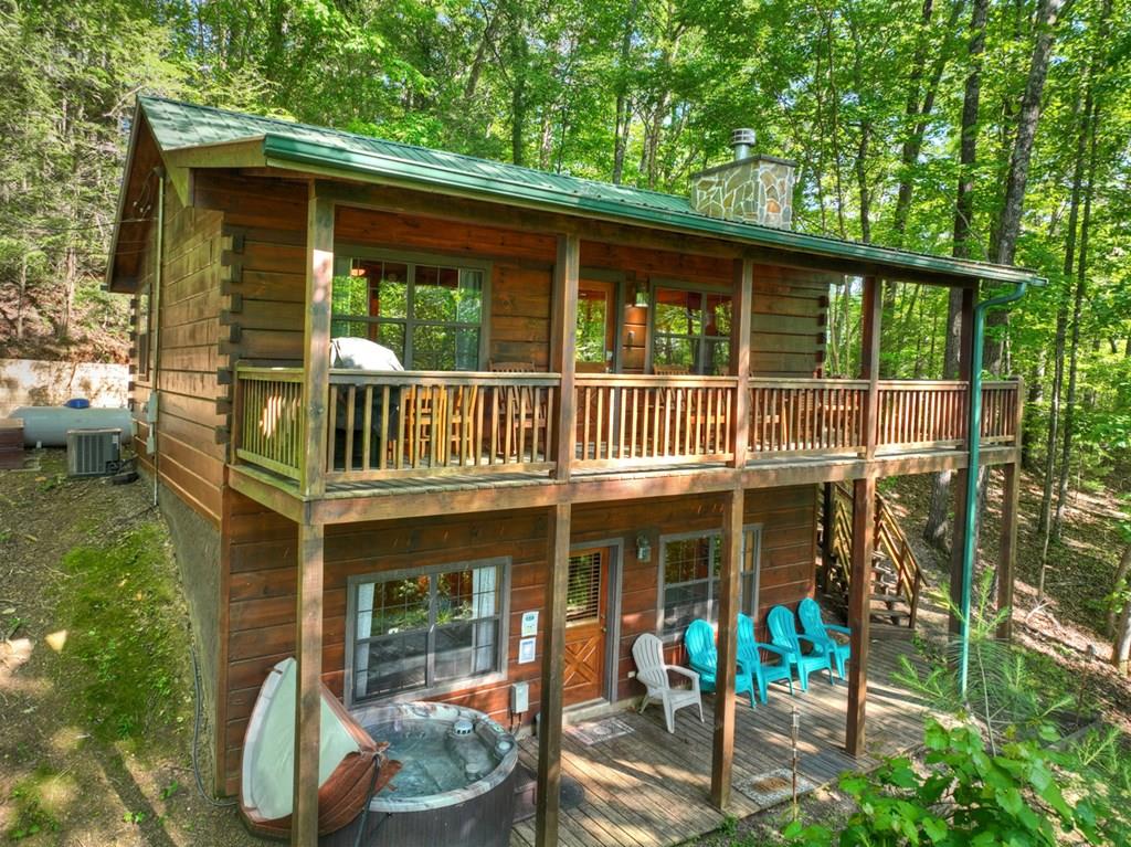 423 Laurel Creek Road Property Photo 1