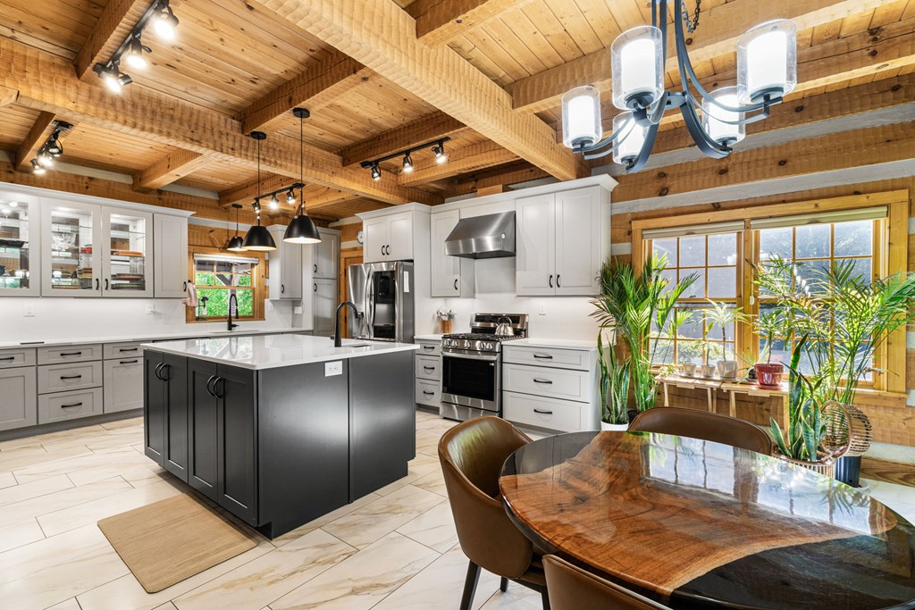 593 Turkey Trot Road Property Photo 15