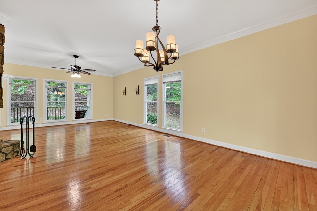 354 Kaely Drive Property Photo 12