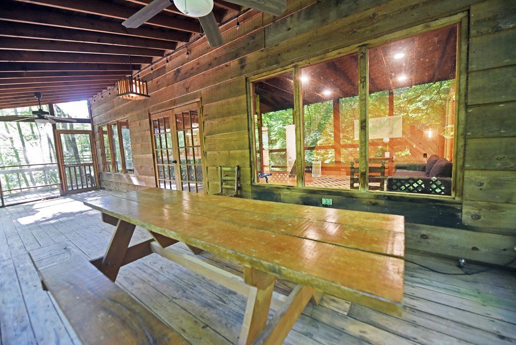 214 Sourwood Drive Property Photo 8