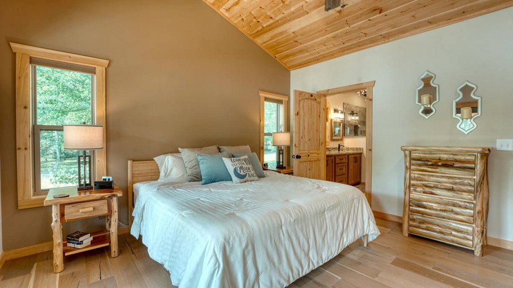 38 Edgewater Lane Property Photo 22
