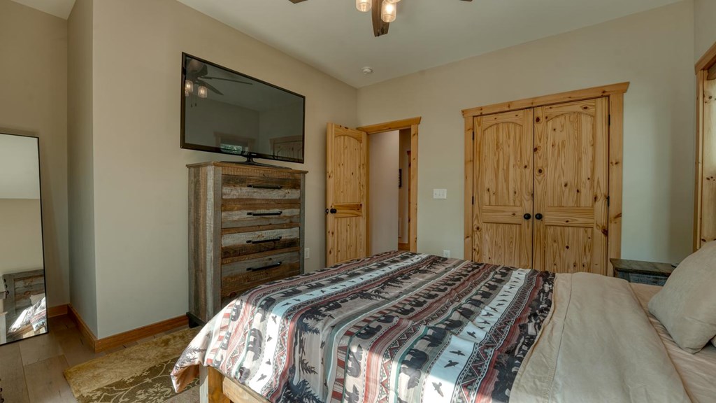 38 Edgewater Lane Property Photo 29