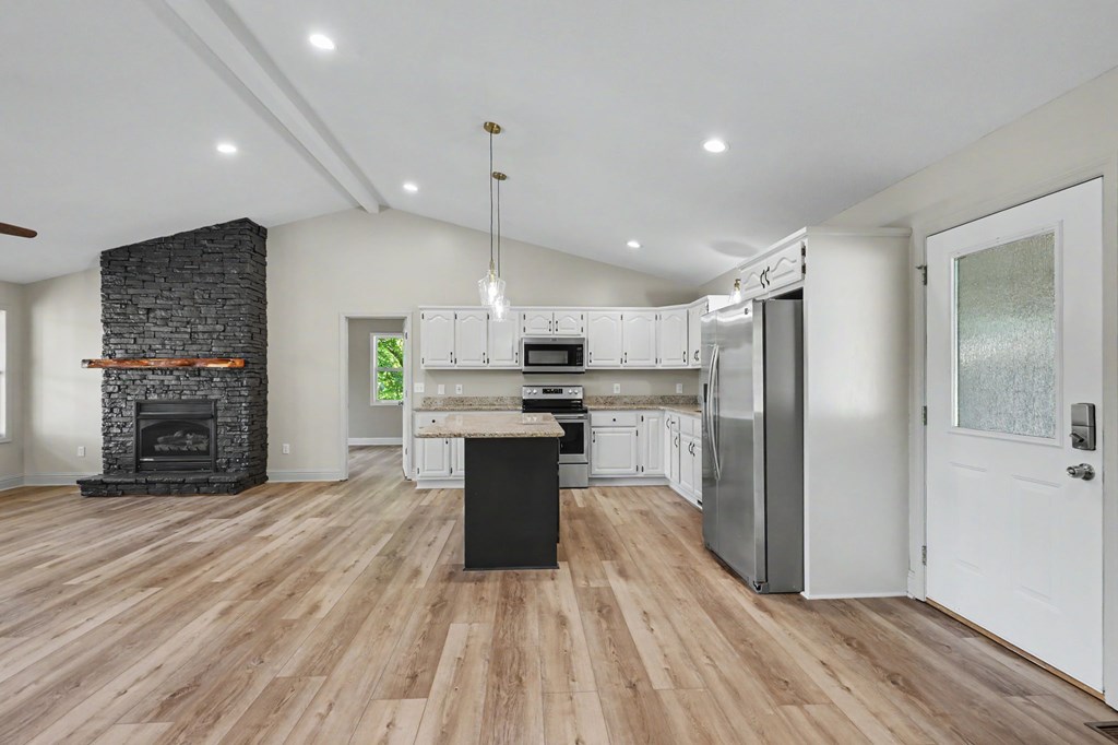 456 Deaver Cove Road Property Photo 8