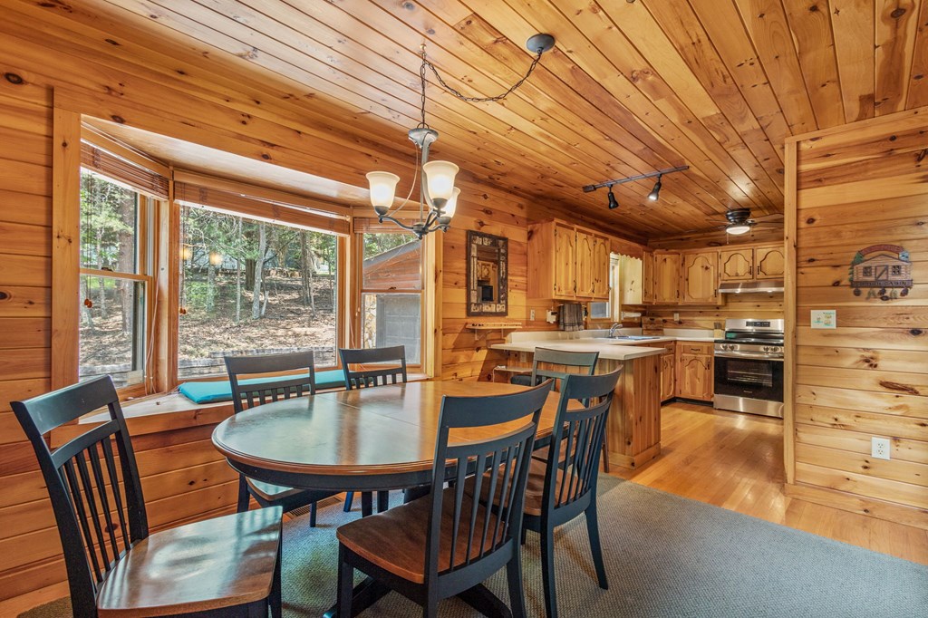 220 Blue Ridge Trails Property Photo 9