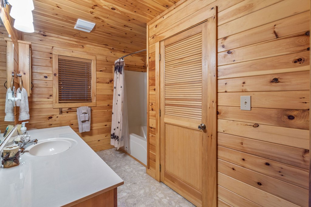 220 Blue Ridge Trails Property Photo 11