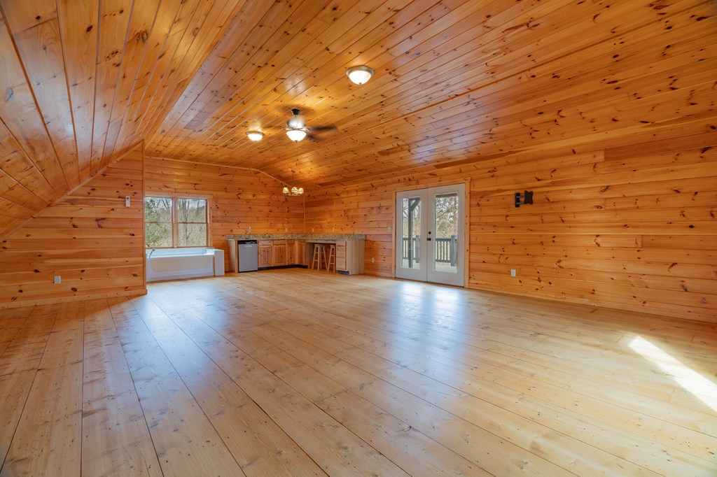 148 Gradient Property Photo 30