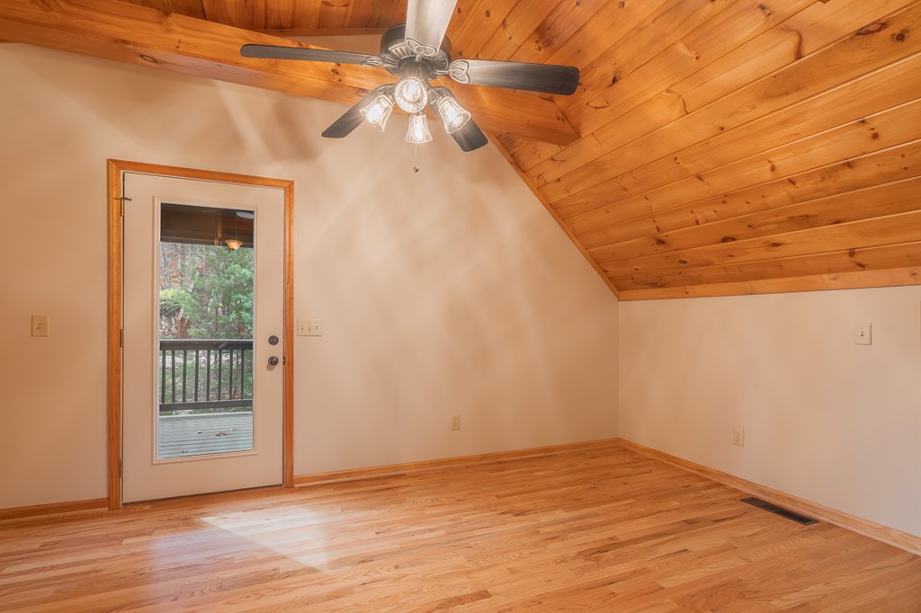 148 Gradient Property Photo 31