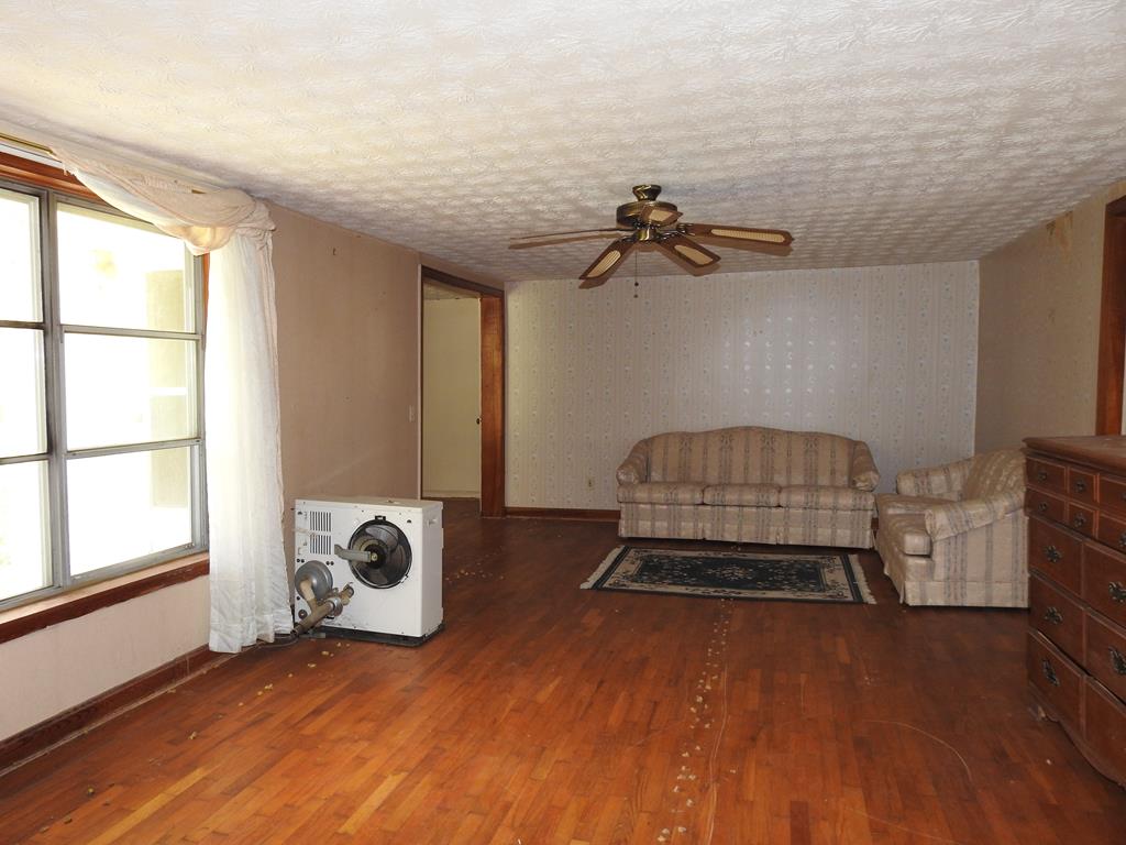 333 Lickskillet Property Photo 11