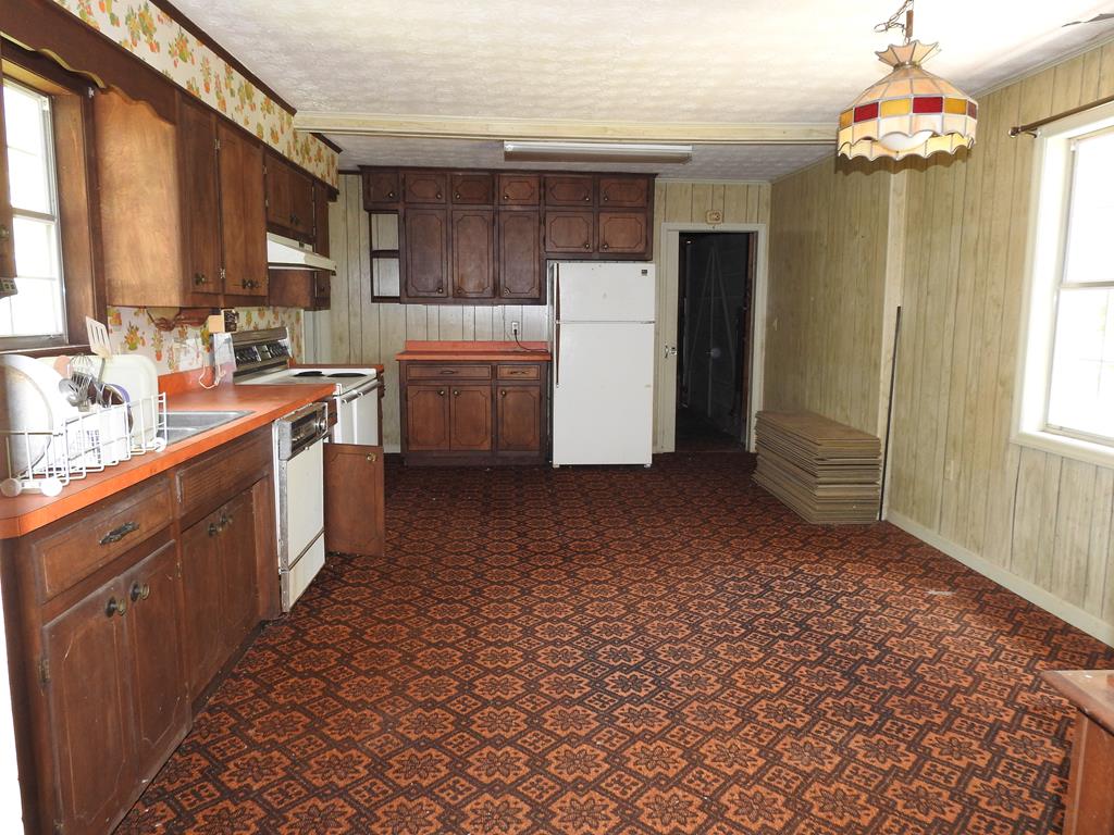 333 Lickskillet Property Photo 14