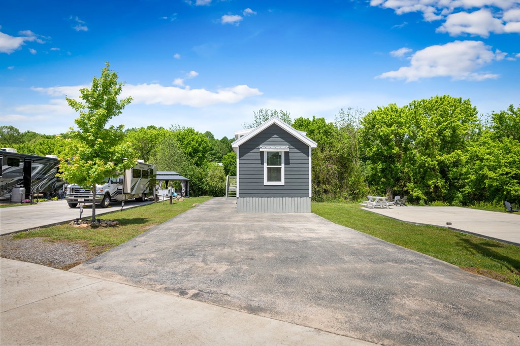 122 Mountain Meadows Drive Property Photo 33