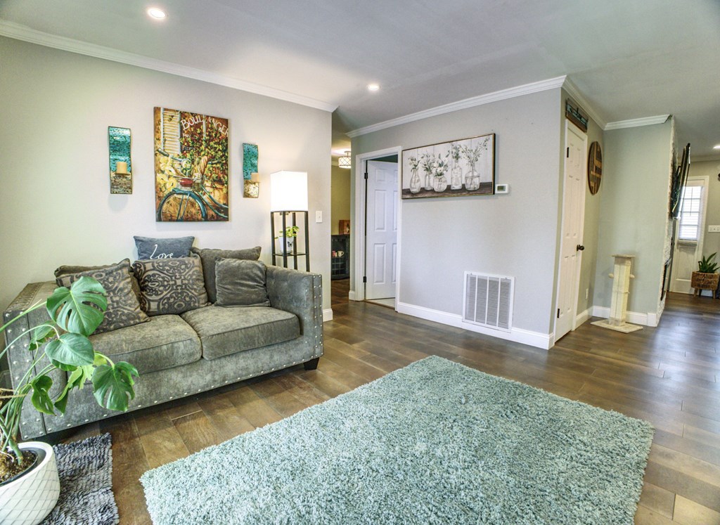 2214 Mount Haven Property Photo 6