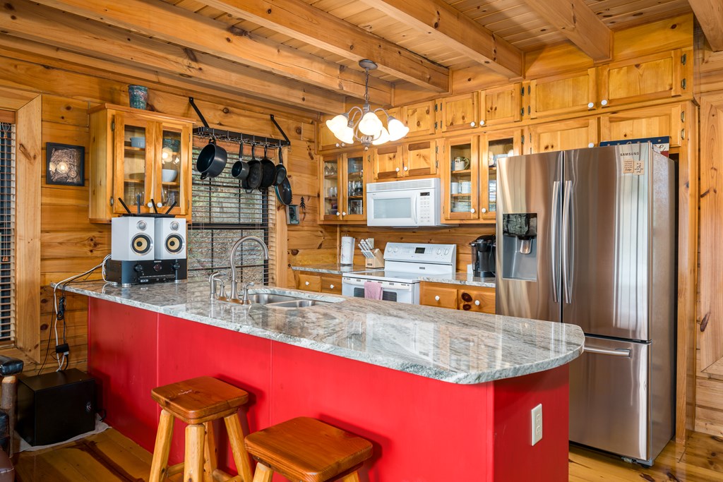 237 Dupont Drive Property Photo 16