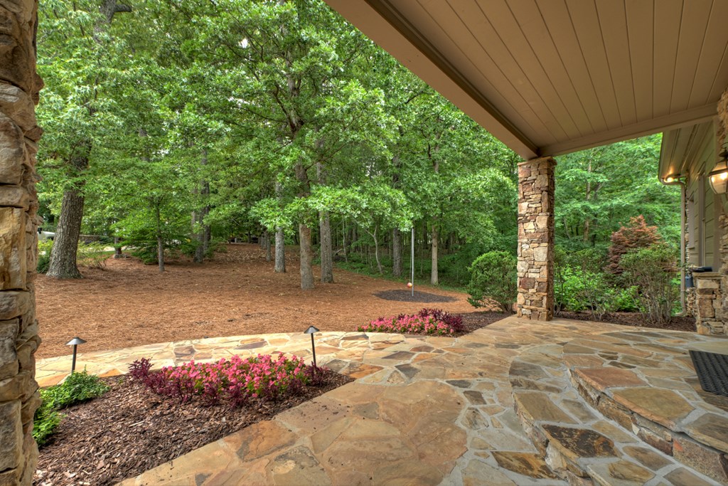 671 Adra Road Property Photo 42