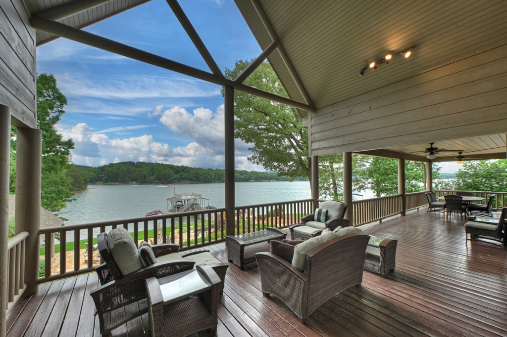 671 Adra Road Property Photo 43
