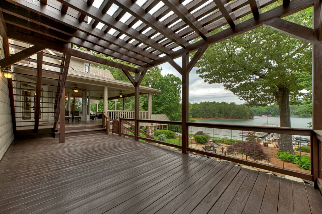 671 Adra Road Property Photo 49