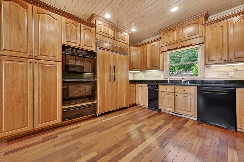 671 Adra Road Property Photo 61