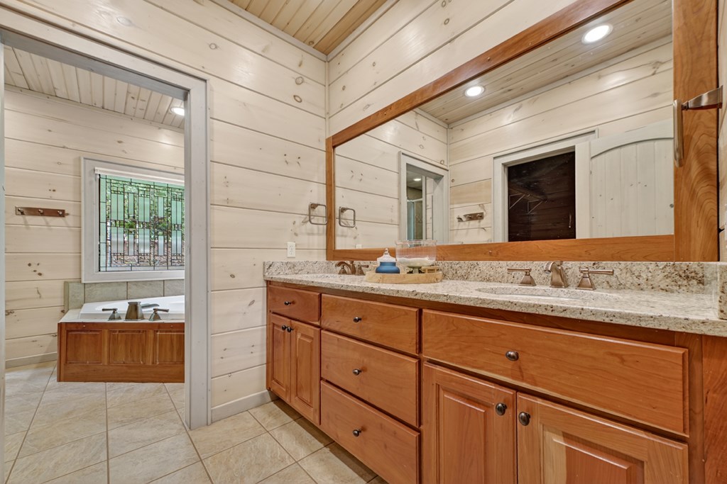 671 Adra Road Property Photo 70