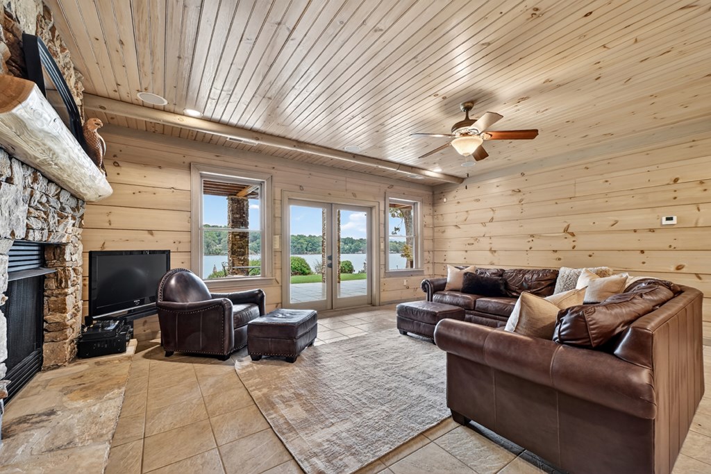 671 Adra Road Property Photo 87