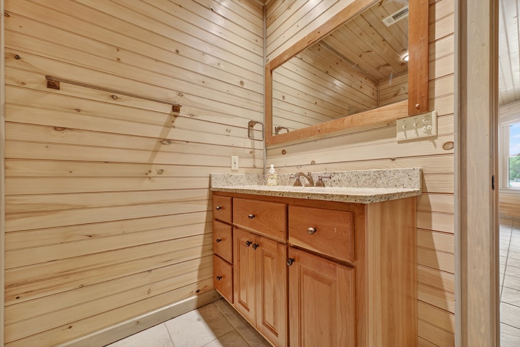 671 Adra Road Property Photo 94