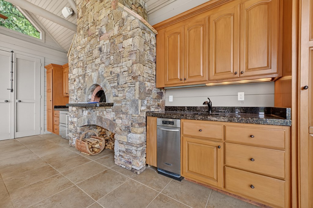 671 Adra Road Property Photo 109