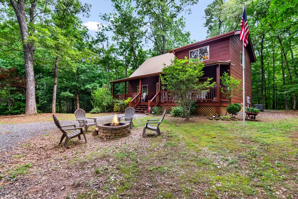 661 Evergreen Lane Property Photo 1