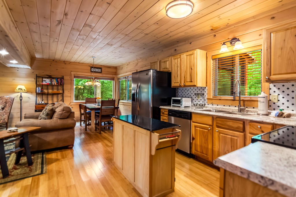 661 Evergreen Lane Property Photo 31