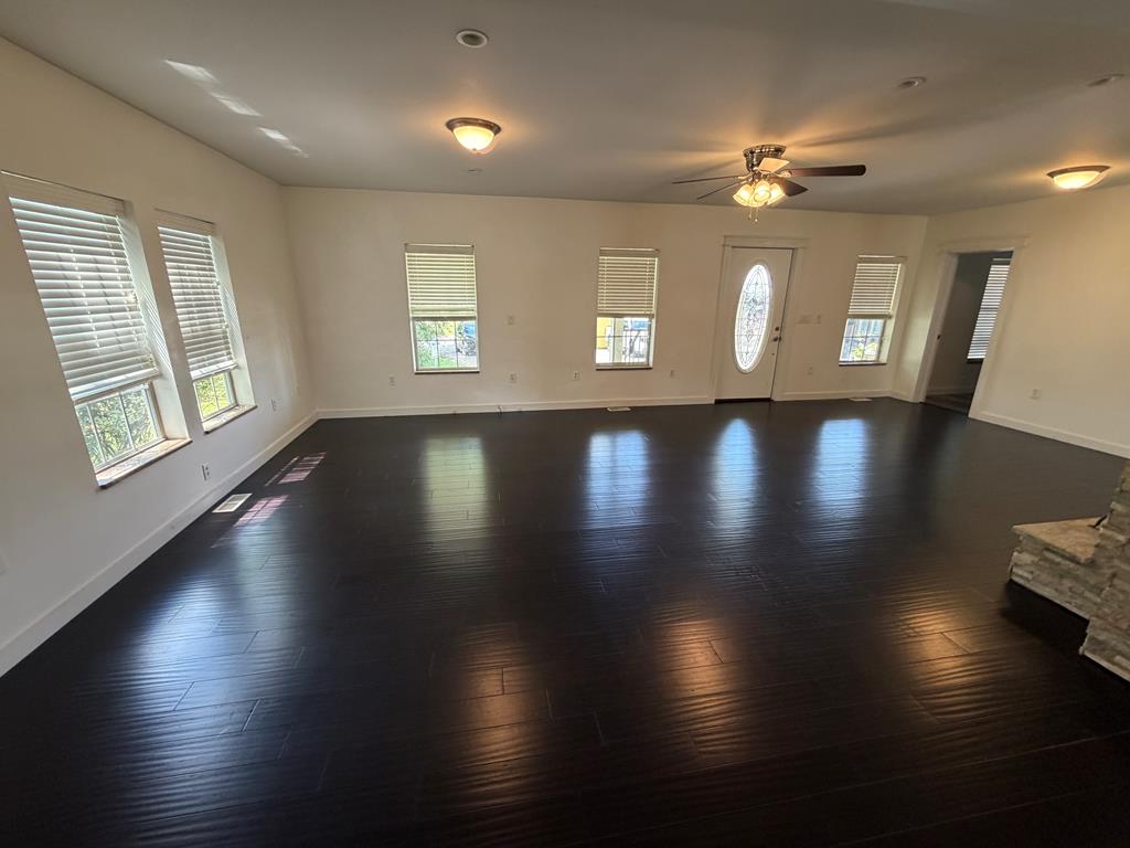 17 Town Square Road Property Photo 2