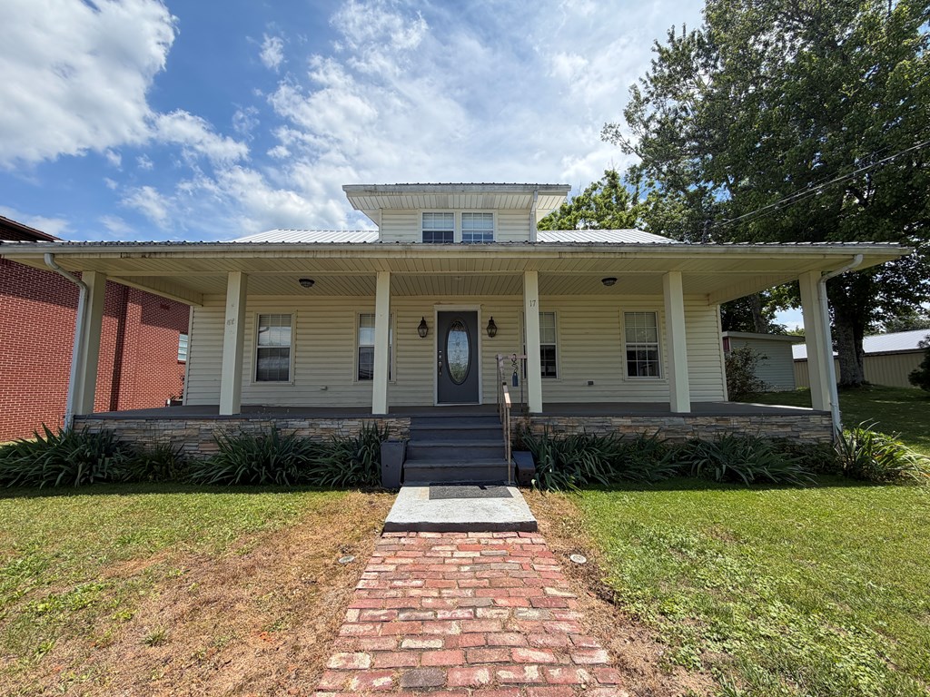 17 Town Square Road Property Photo 10