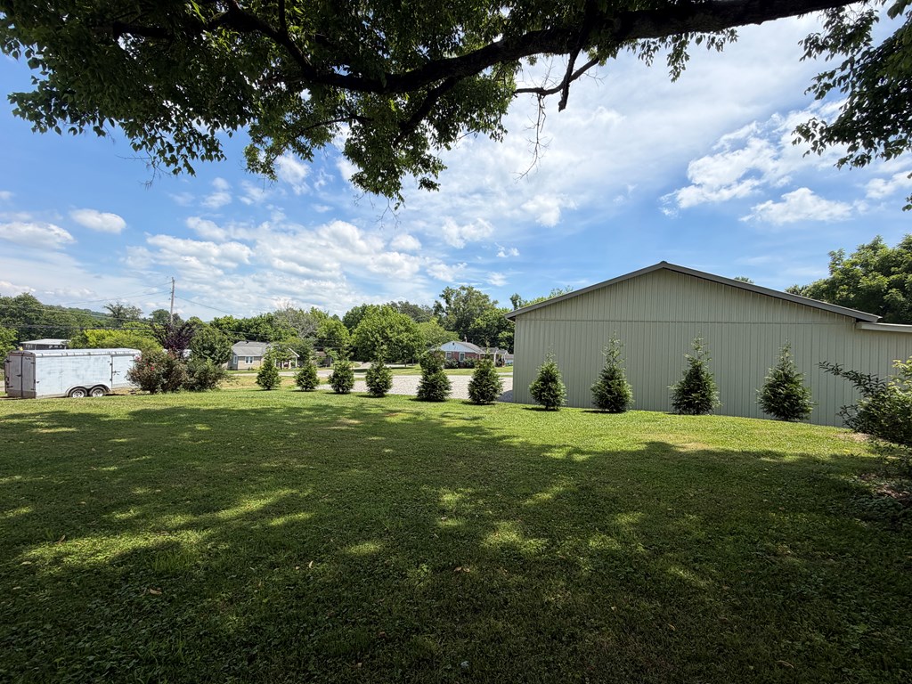 17 Town Square Road Property Photo 23