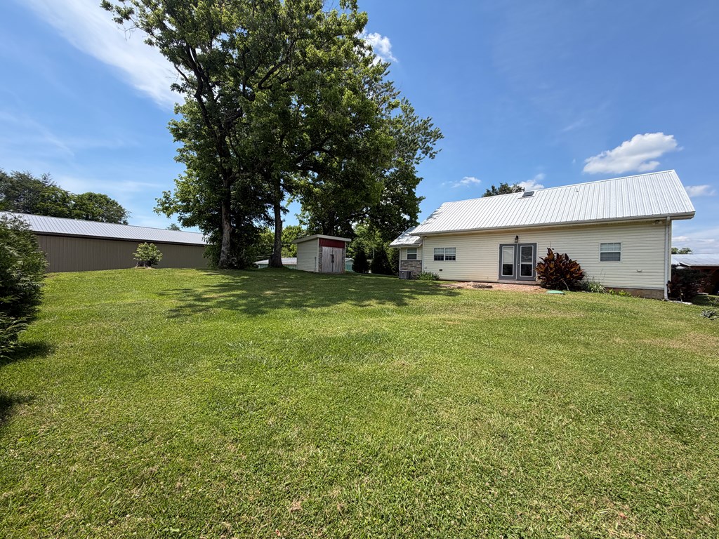 17 Town Square Road Property Photo 32
