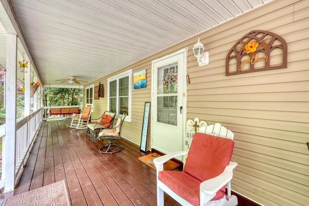 288 12 Point Road Property Photo 3