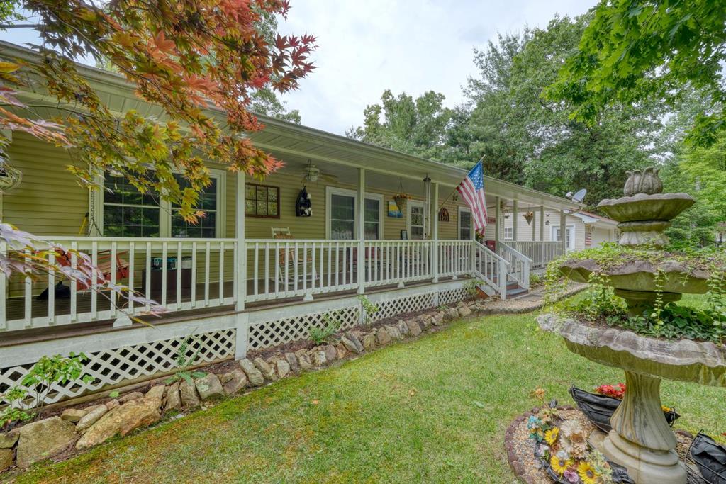 288 12 Point Road Property Photo 17