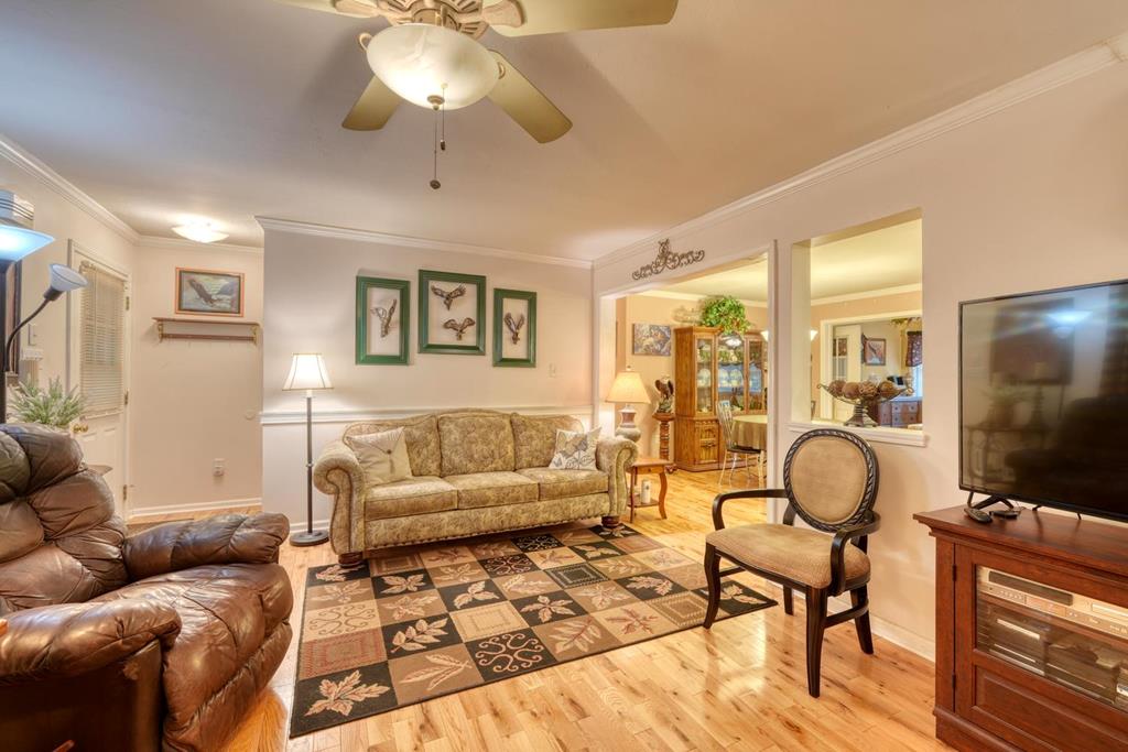 288 12 Point Road Property Photo 27
