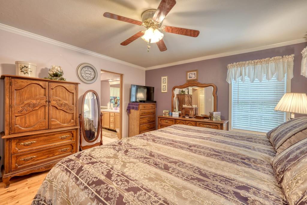 288 12 Point Road Property Photo 41