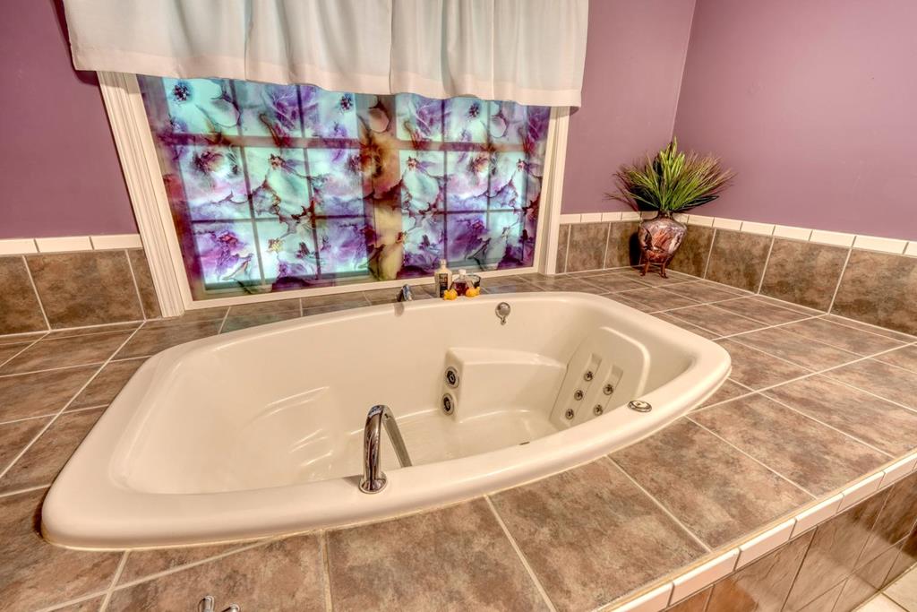 288 12 Point Road Property Photo 44