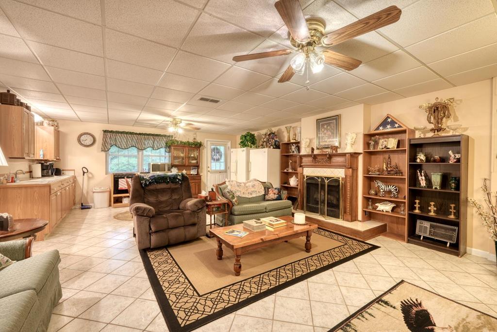 288 12 Point Road Property Photo 48