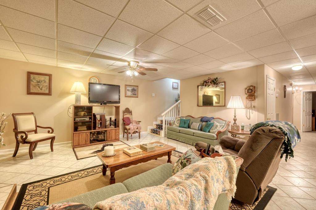 288 12 Point Road Property Photo 50